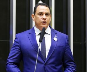 Da Vitória propõe proibição da cobrança de novo imposto sindical