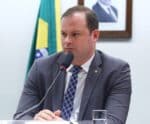 Deputado capixaba propõe “menos telas” para crianças
