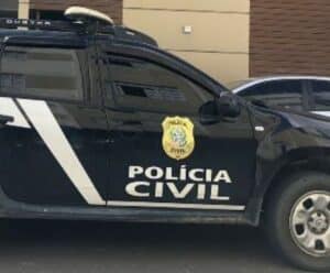 Polícia Civil prende suspeito de matar doméstica no ES Viatura da Polícia civil - Idoso suspeito de maltratar mãe é detido no Espírito Santo