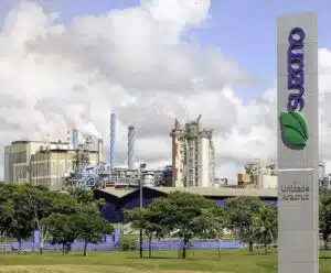 Suzano investirá R$ 1,17 bilhão em nova fábrica no Espírito Santo Complexo industrial da Suzano em Aracruz