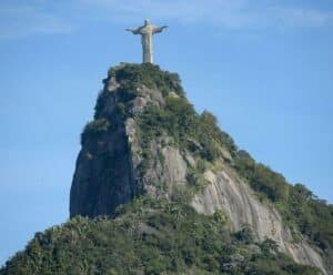 Cristo Redentor completa 92 anos com festa e missa Vista do Cristo Redentor no Rio de Janeiro