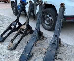 Chassis de motos roubadas são encontrados abandonados em Muqui
