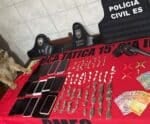 Mulheres são presas durante mandado de busca e apreensão em Mimoso