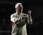 Dorival vê São Paulo em mais finais e revela que Calleri está na Argentina