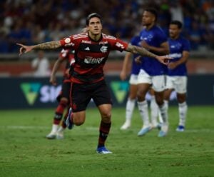 Flamengo derrota Cruzeiro na estreia de Tite e assume 3º lugar no Brasileirão