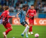 Grêmio leva virada e perde a chance de assumir a vice-liderança