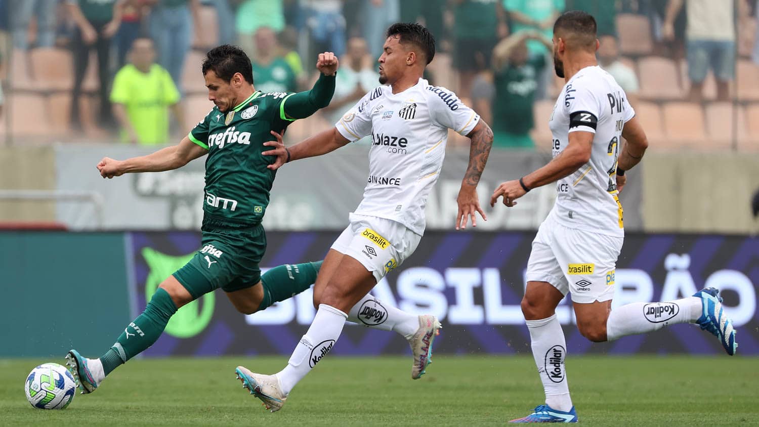 Palmeiras joga mal, é displicente e perde para o Santos após fracasso na  Libertadores