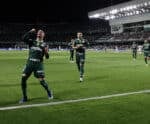 Palmeiras bate Coritiba e estanca crise com 1ª vitória em mais de um mês