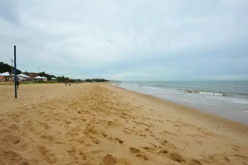 Praia de Marobá é uma das opções para ser visitar em dois dias em Presidente Kennedy