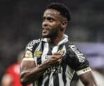 Áudio do VAR explica pênalti polêmico marcado em Corinthians e Santos