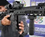 Polícia Militar do ES recebe 300 fuzis israelenses modelo Arad