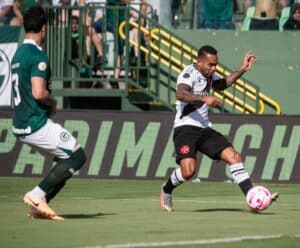 Vasco cede empate ao Goiás no fim e continua na zona de rebaixamento