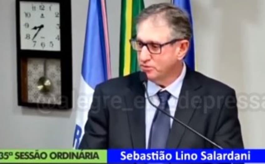 Foto do vereador de Alegre Sebastião Salardani que sugeriu a construção do jardim suspenso para servir de estacionamento