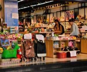 Parlamentares se articulam contra mudança de trabalho aos domingos