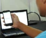 Proposta obriga escolas a garantir acessibilidade de conteúdo na internet