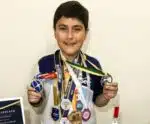 Estudante de Vila Velha recebe medalha por identificação de asteroide