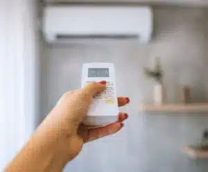 Procon de Cachoeiro: dicas para fugir do calor sem pesar a conta de energia