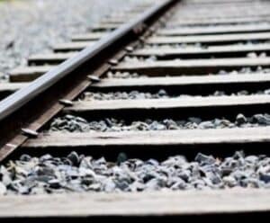 Briga termina com passageiro atropelado por trem da CPTM em São Paulo