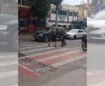 VÍDEO | Briga entre motoristas bloqueia trânsito no centro de Cachoeiro