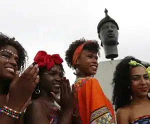 Câmara aprova Dia Consciência Negra como feriado nacional; texto vai à sanção de Lula Dia da Consciência Negra - mulheres negras