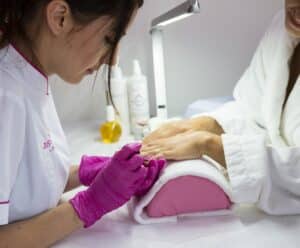 Mulheres comandam mais de 200 mil pequenos negócios no Espírito Santo Mulheres comandam pequenos negócios