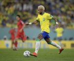 Diniz tenta mudanças no ataque com ausências de Neymar e Richarlison
