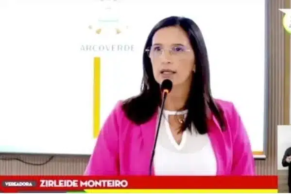 Foto: Reprodução Foto: Reprodução