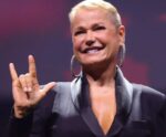 Ex-paquita chorou com série e chama Xuxa de ‘Omissa e egocêntrica’