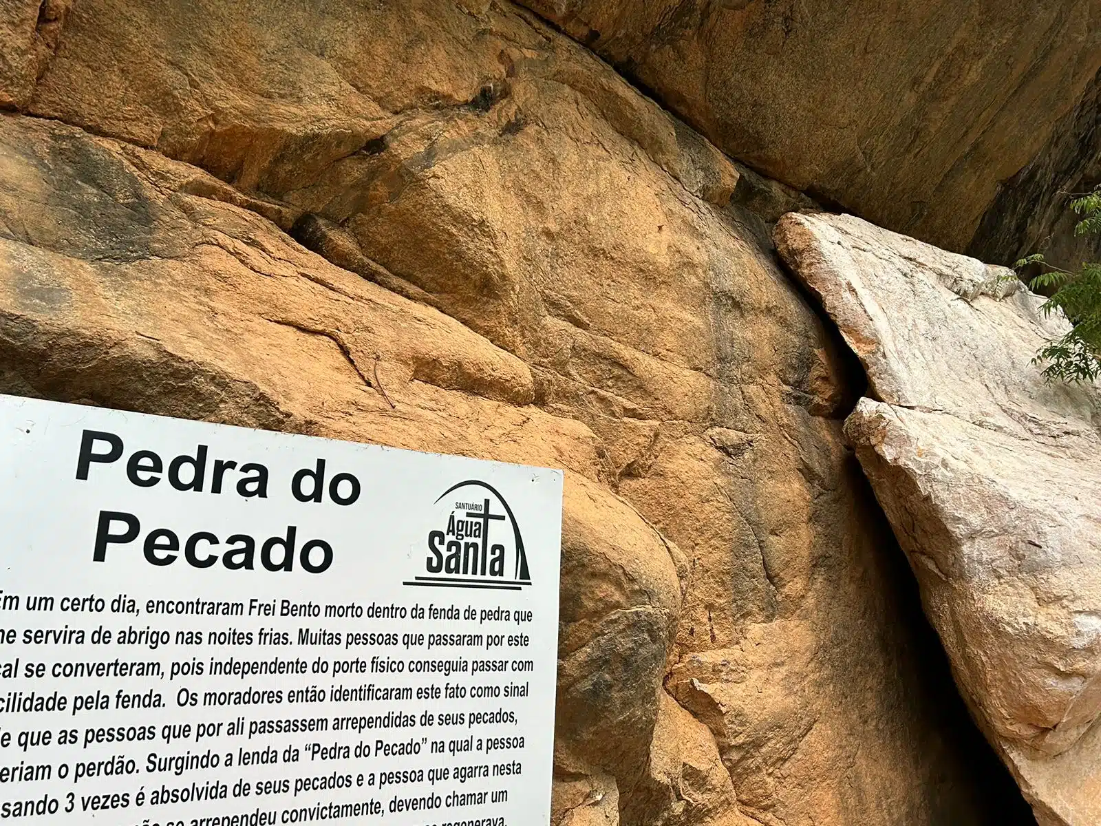 Pedra Santa, Santuário em Iúna