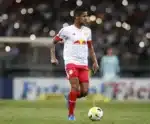 Santos anuncia oficialmente a contratação do lateral-direito Aderlan