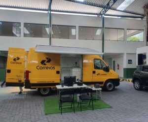Correios lançam no ES primeira agência móvel do país Correios Móvel Veicular
