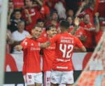 Internacional derrota o melancólico Botafogo na despedida do Brasileiro