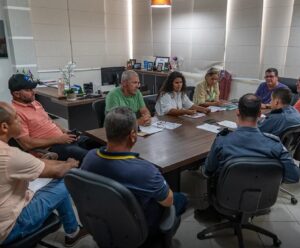 Prefeitura e Polícia Militar discutem ações para o verão de Marataízes
