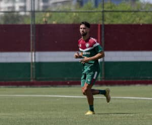 Jogador do Fluminense estranha clima da Arábia ‘estamos nos adaptando’ Martinelli no treino