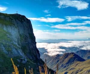 🏔️ Pico da Bandeira: descobrindo o gigante capixaba Pico da Bandeira