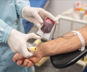 Sem estoque, Santa Casa faz apelo por doador de sangue O e A negativos Santa Casa faz apelo por doador de sangue