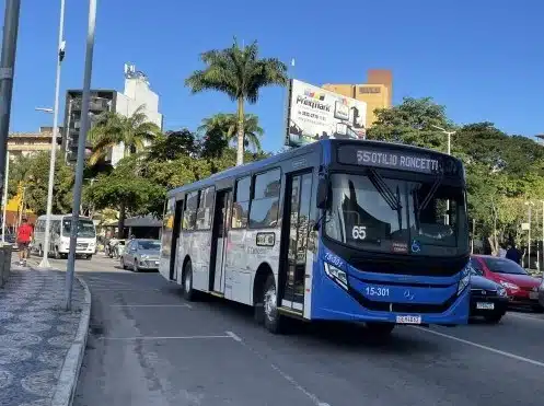 ônibus Flecha Branca