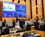 Assembleia aprova reajuste de salários de governador e vice