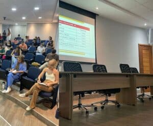 Acadêmicos de medicina participam de capacitação promovida pelo Hifa