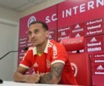 Inter anuncia ampliação de contrato de Alan Patrick, alvo do Corinthians