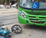 Batida grave: motociclista é levado às pressas para hospital em Cachoeiro