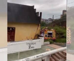 Cachoeiro: incêndio ao lado da casa de Roberto Carlos assusta moradores
