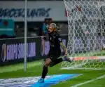 Gabigol volta a marcar e Flamengo derrota Sampaio Correa pelo Carioca