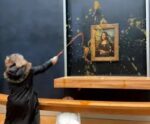 Manifestantes atiram sopa contra a ‘Mona Lisa’ de da Vinci no Louvre