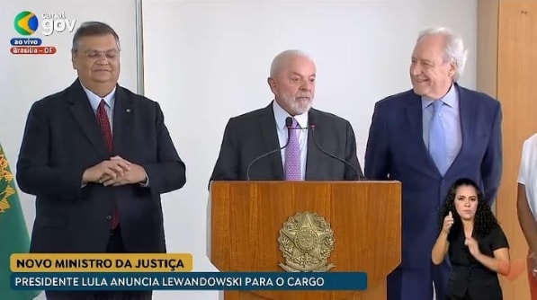 Foto: Reprodução Foto: Reprodução