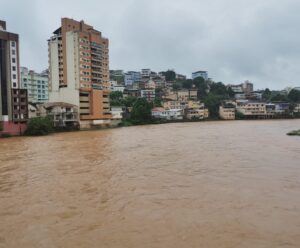 Chuvas: nível do rio de Itapemirim segue subindo e atinge 2,70 metros Rio Itapemirim