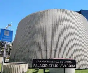 Câmara de Vitória abre Concurso Público com salários de até R$ 4,9 mil Câmara de Vitória