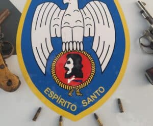 Polícia apreende armas dentro de bueiro em São José do Calçado