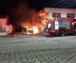 Ambulância de hospital em Guaçuí é incendiada; paciente é suspeito do crime