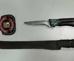 Homem ronda a casa da ex com facas e acaba preso em Anchieta